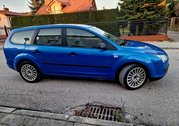 Ford Focus cena 11900 przebieg: 204000, rok produkcji 2006 z Radom małe 667